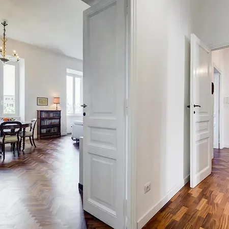 Elegant 3-bedroom In Piazza Mazzini *