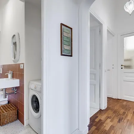 Elegant 3-bedroom In Piazza Mazzini Apartment Rome