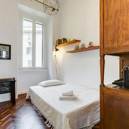 Elegant 3-bedroom In Piazza Mazzini Rom