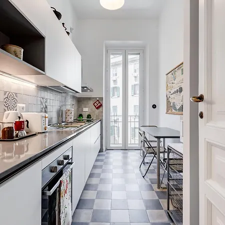 Elegant 3-bedroom In Piazza Mazzini