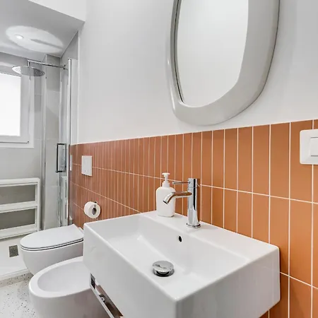 Elegant 3-bedroom In Piazza Mazzini * Rom