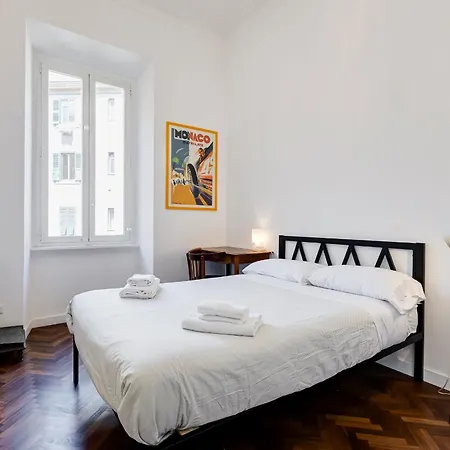 Elegant 3-bedroom In Piazza Mazzini Lägenhet *