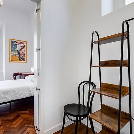 Elegant 3-bedroom In Piazza Mazzini