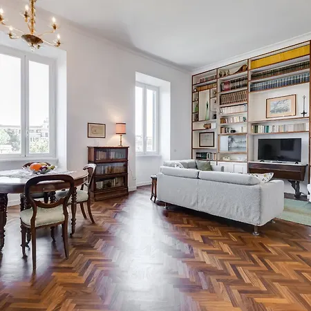 Apartment Elegant 3-bedroom In Piazza Mazzini
