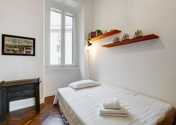 Appartement Elegant 3-bedroom In Piazza Mazzini Rome