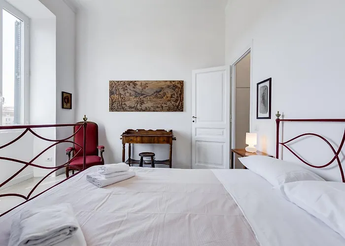 Elegant 3-bedroom In Piazza Mazzini Appartement *